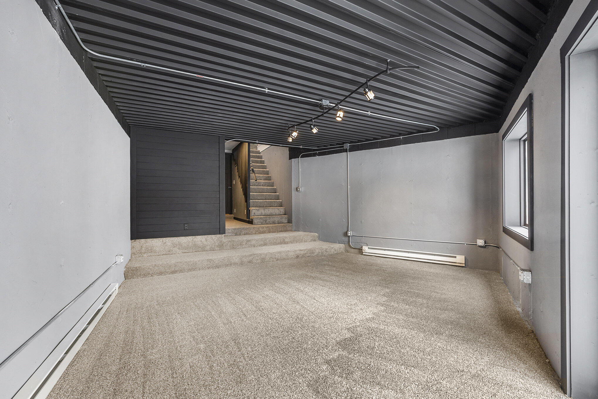 Battle Creek, Michigan 49017, United States, 2 Bedrooms Bedrooms, ,2 BathroomsBathrooms,Residential,Pending,18013