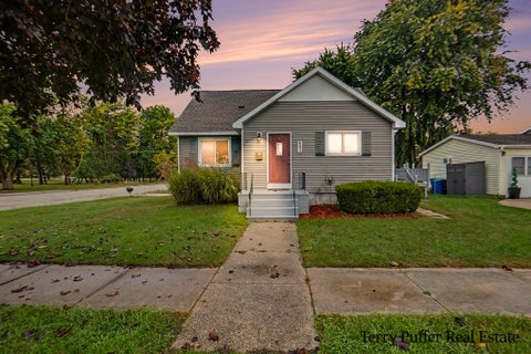 Photo for 601 W 2nd Street