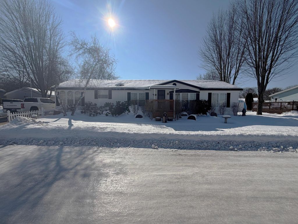 Photo of 4135 Sawgrass Trail, Muskegon, MI 49442 (MLS # 26005410)