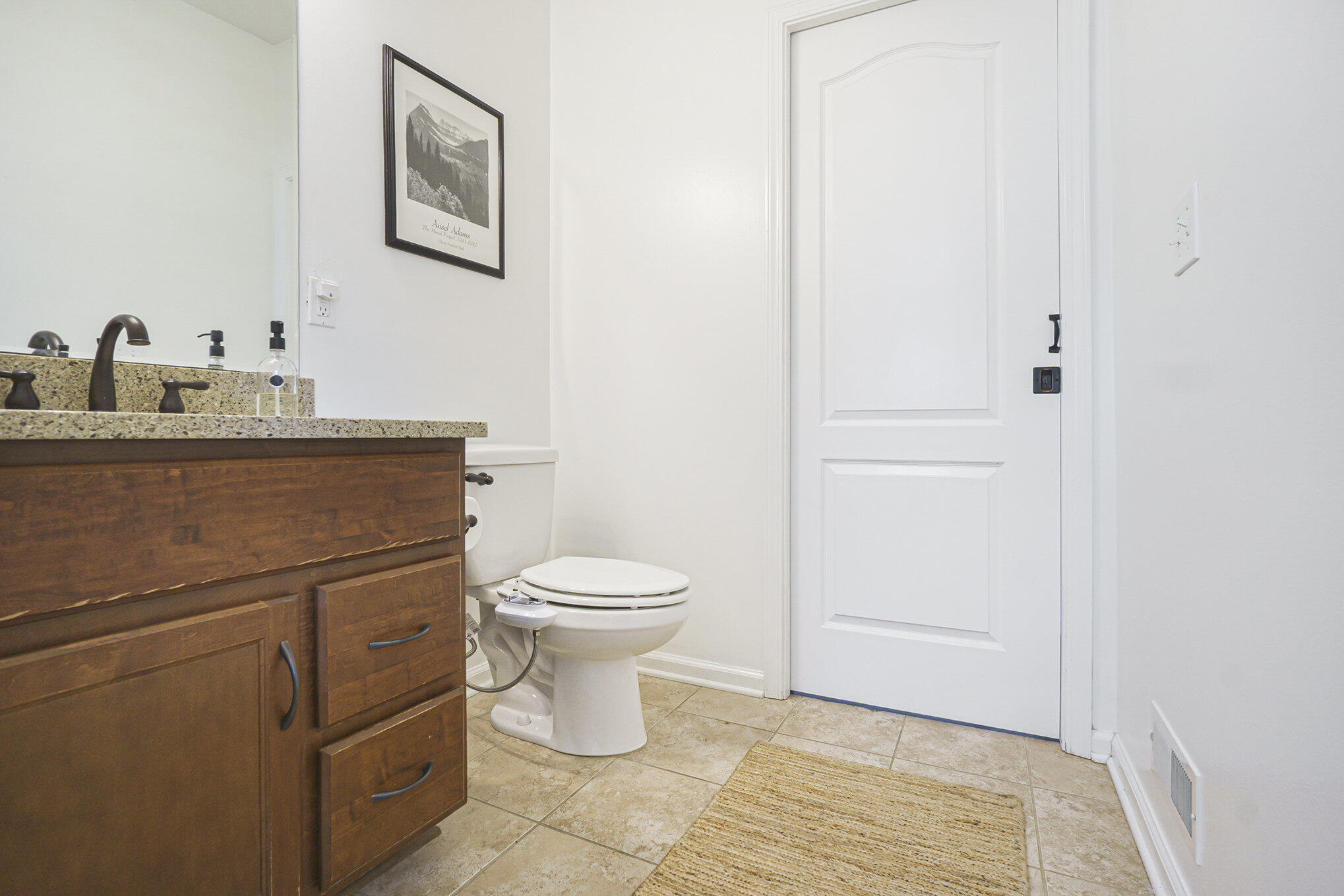 Kalamazoo, Michigan 49009, United States, 5 Bedrooms Bedrooms, ,4 BathroomsBathrooms,Residential,Pending,111228