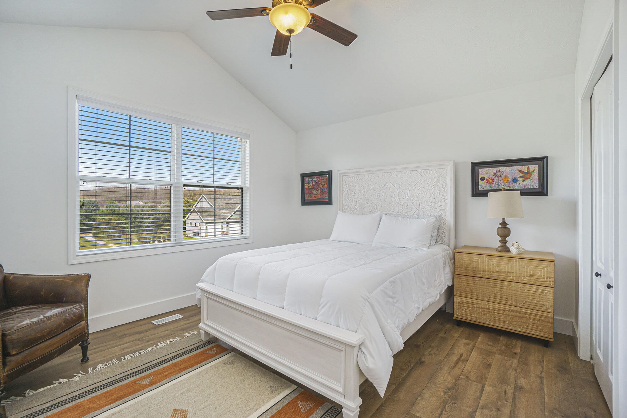 Kalamazoo, Michigan 49009, United States, 5 Bedrooms Bedrooms, ,4 BathroomsBathrooms,Residential,Pending,111228