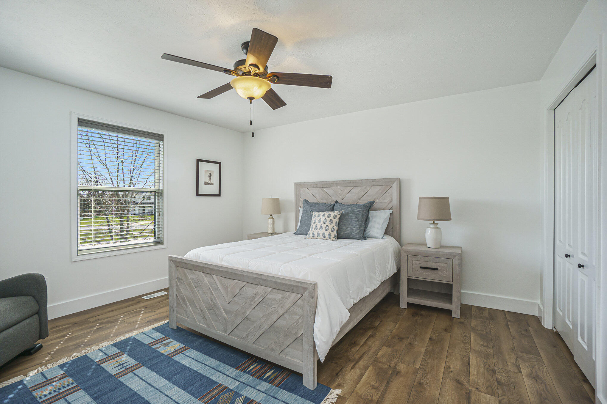 Kalamazoo, Michigan 49009, United States, 5 Bedrooms Bedrooms, ,4 BathroomsBathrooms,Residential,Pending,111228