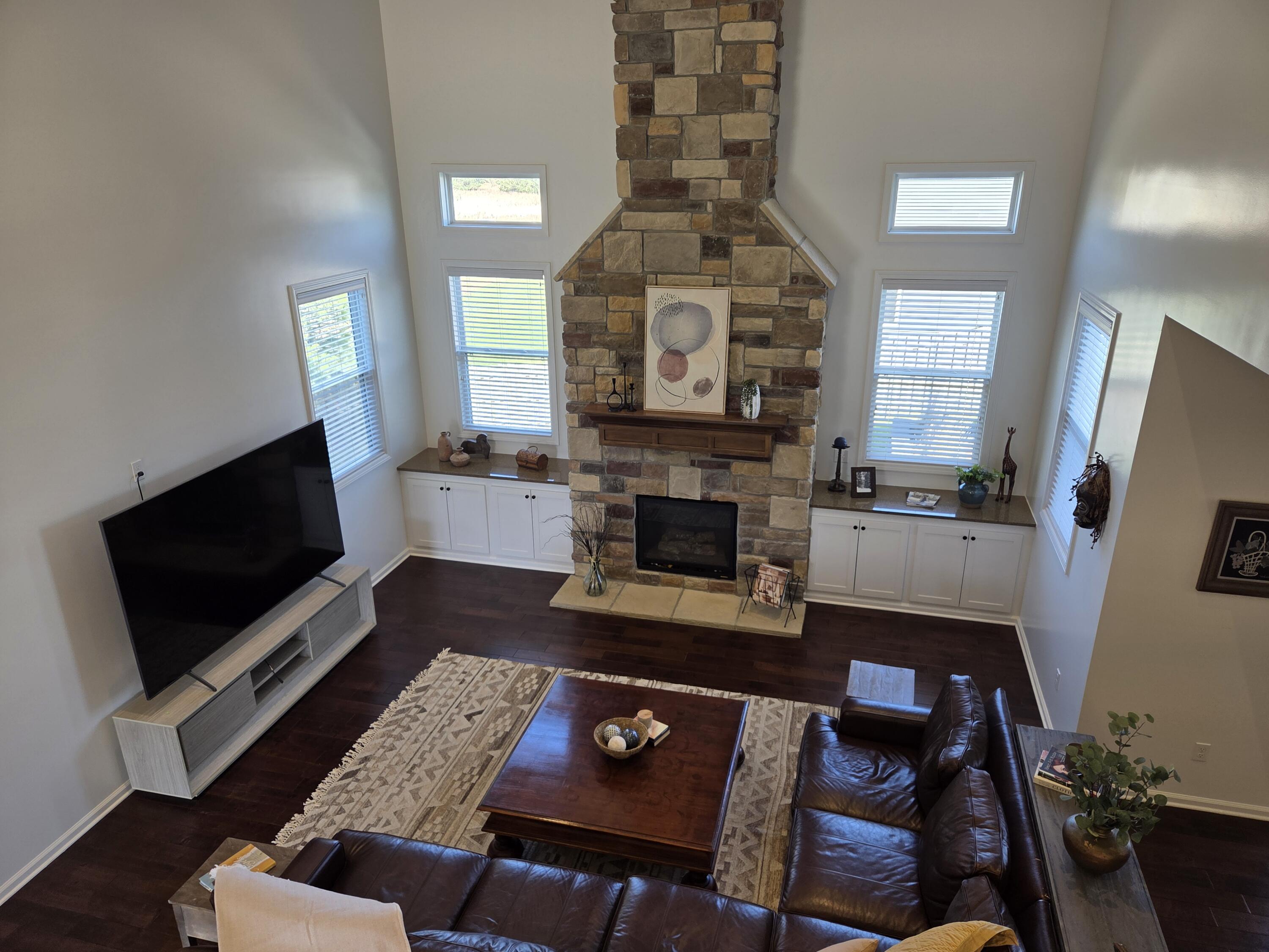 Kalamazoo, Michigan 49009, United States, 5 Bedrooms Bedrooms, ,4 BathroomsBathrooms,Residential,Pending,111228