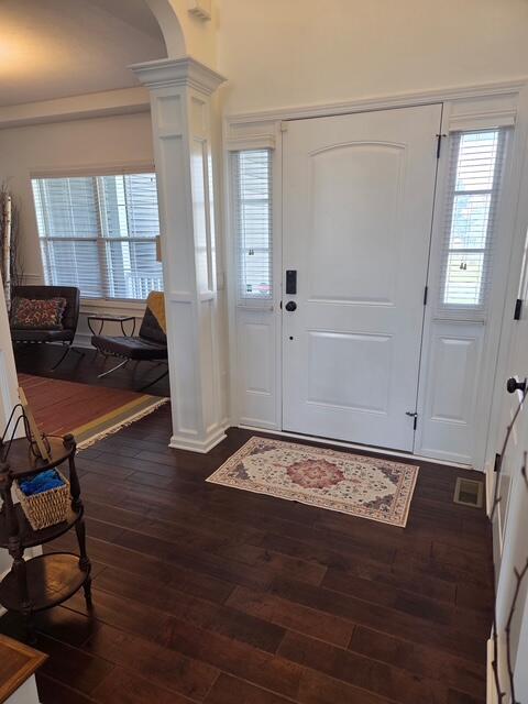 Kalamazoo, Michigan 49009, United States, 5 Bedrooms Bedrooms, ,4 BathroomsBathrooms,Residential,Pending,111228