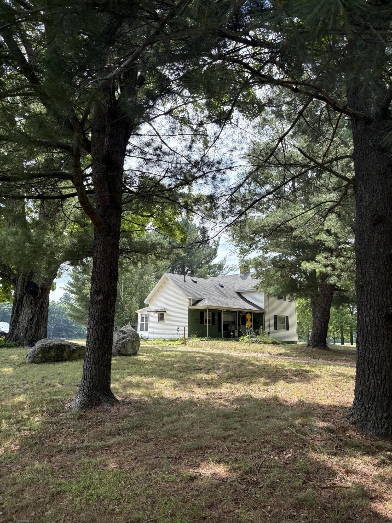 22347 5 Mile Road