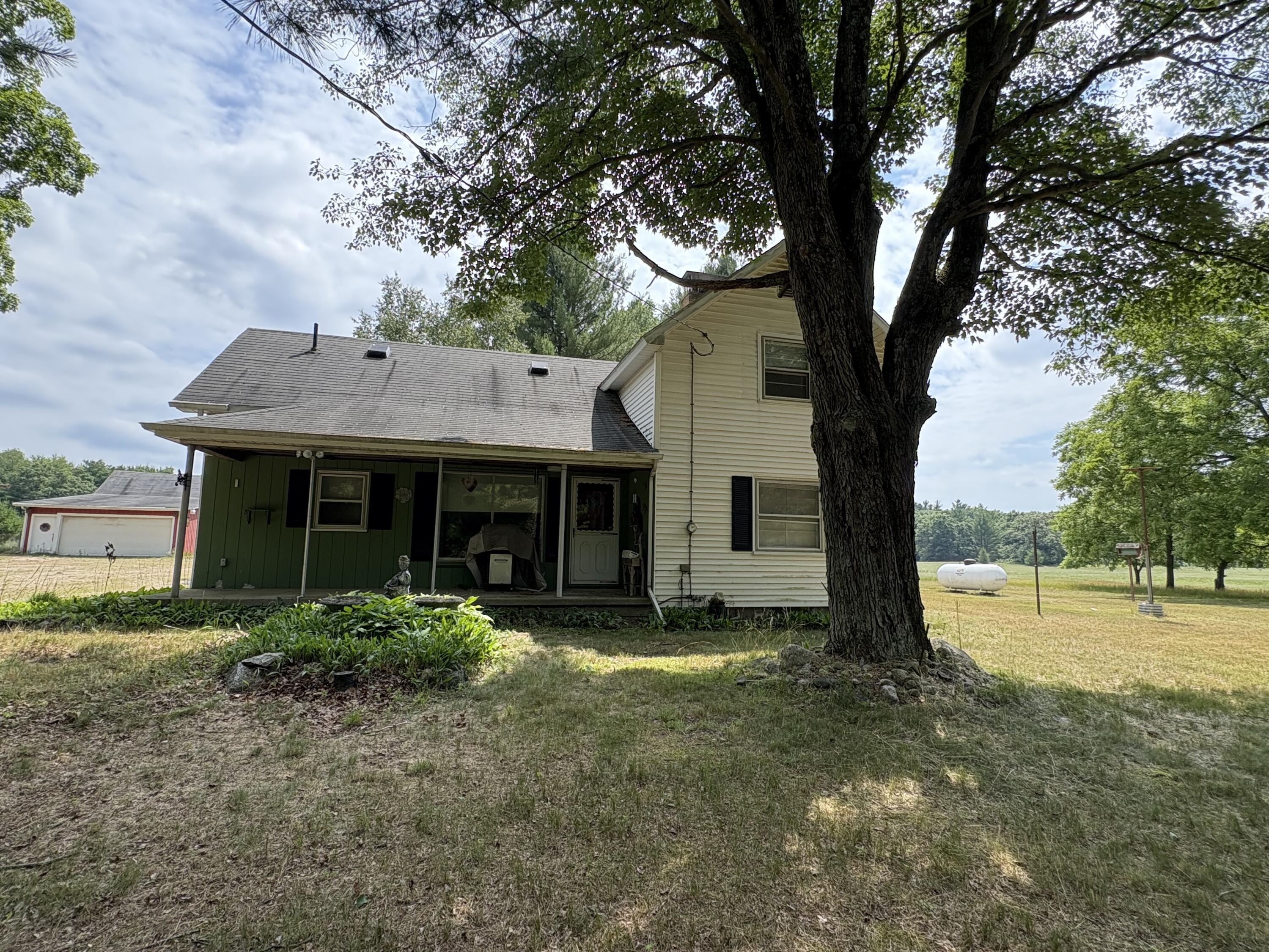 22347 5 Mile Road
