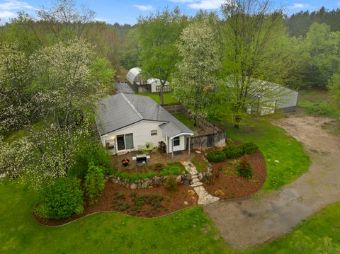 Photo of 11774 Healy Lake Road, Bear Lake, MI 49614 (MLS # 26023480)