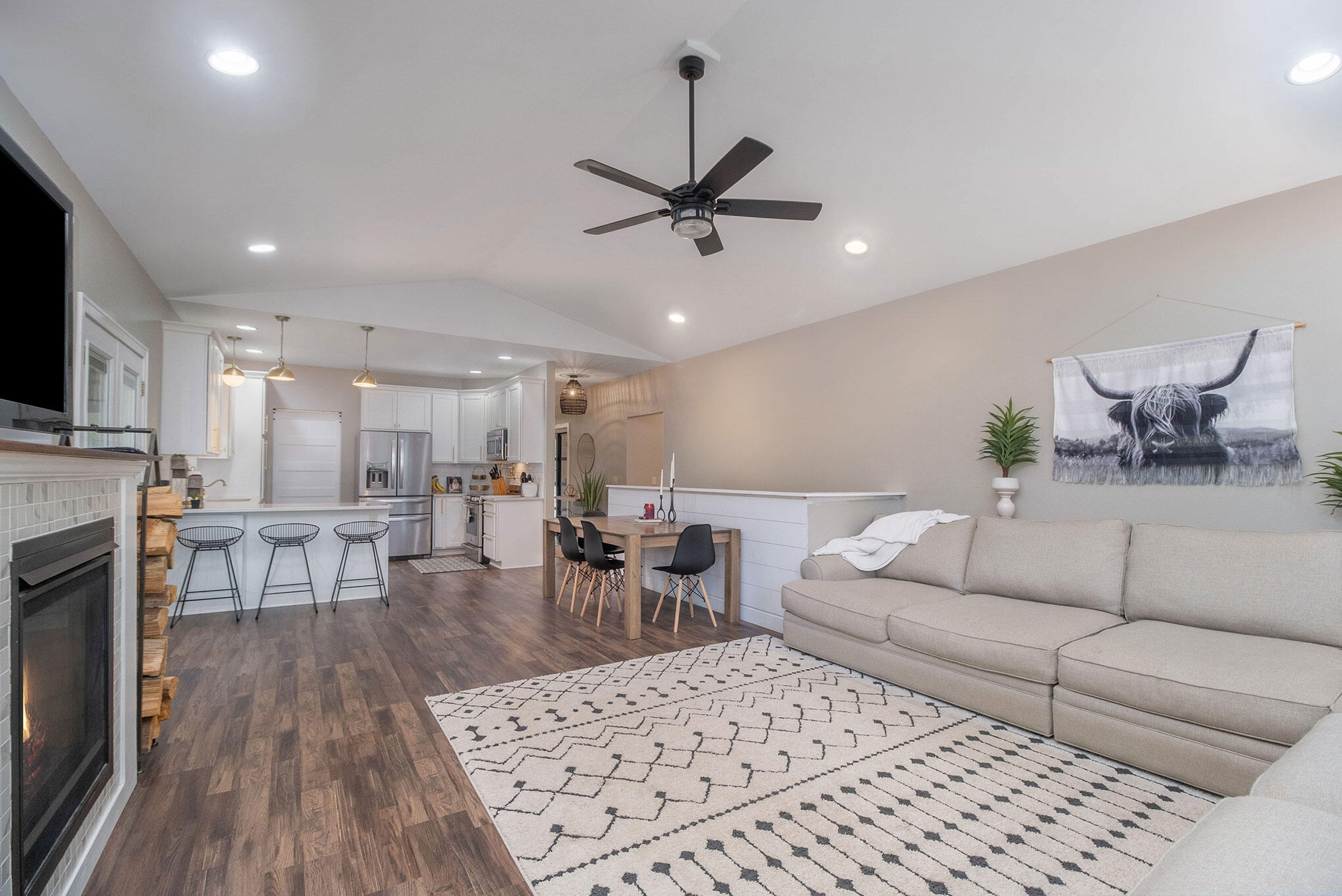 Augusta, Michigan 49012, United States, 3 Bedrooms Bedrooms, ,2 BathroomsBathrooms,Residential,Active,237878