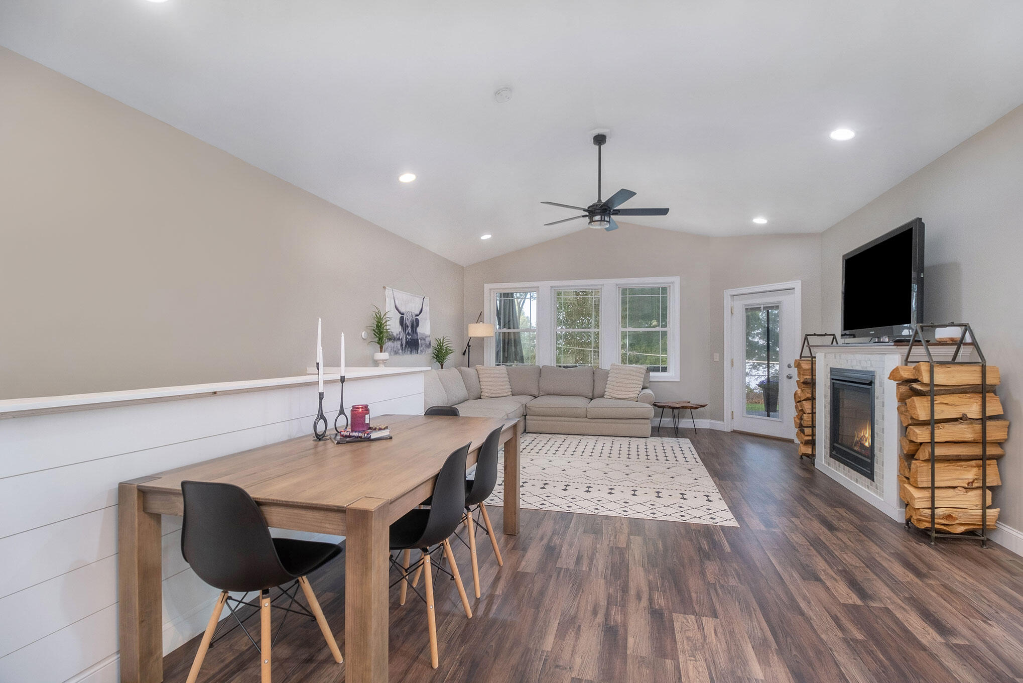 Augusta, Michigan 49012, United States, 3 Bedrooms Bedrooms, ,2 BathroomsBathrooms,Residential,Active,237878