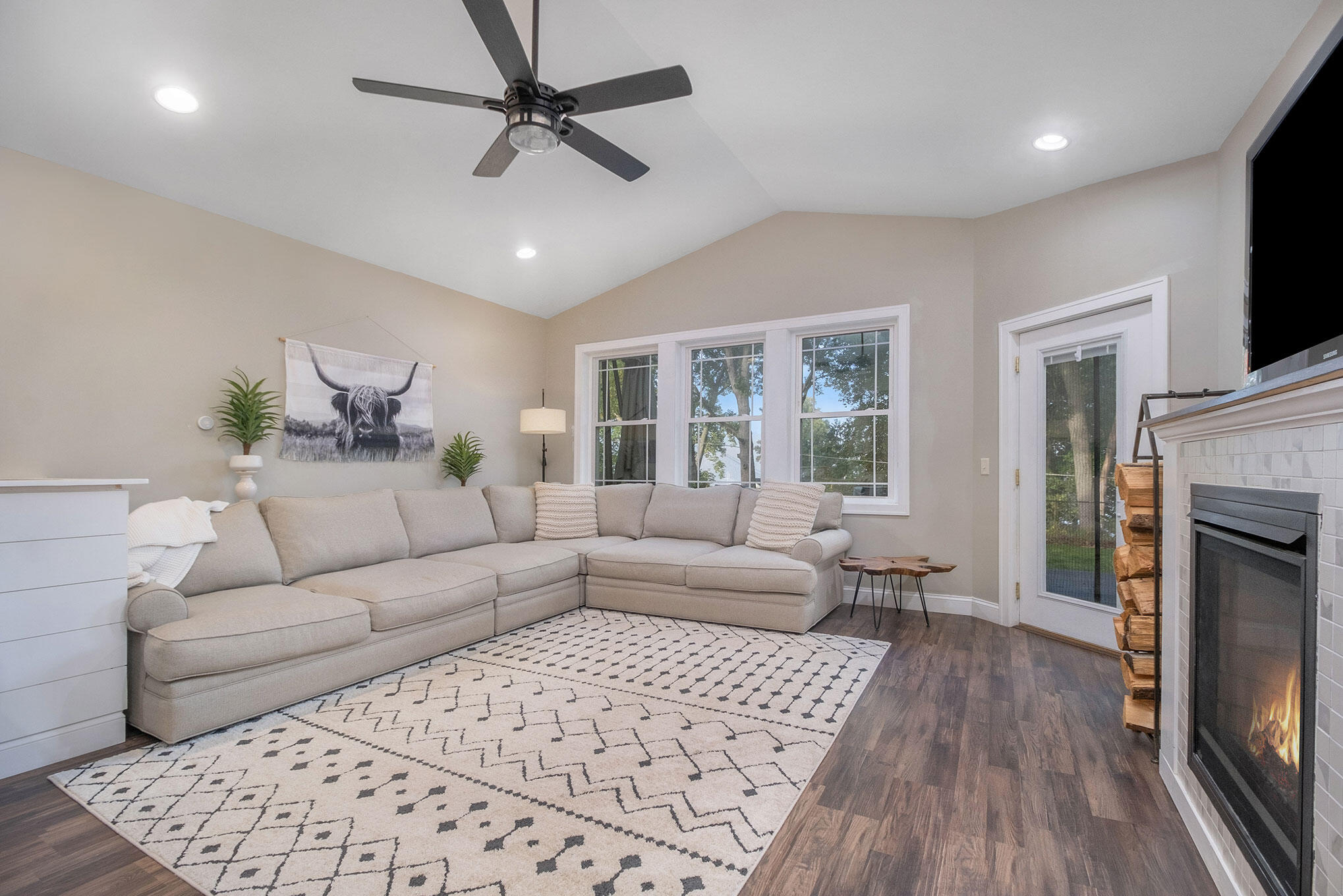 Augusta, Michigan 49012, United States, 3 Bedrooms Bedrooms, ,2 BathroomsBathrooms,Residential,Active,237878