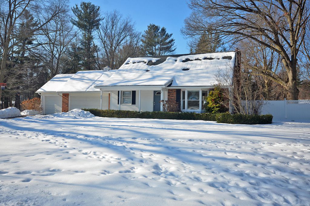 Photo of 244 Leisure Lane, Holland, MI 49424 (MLS # 26006051)