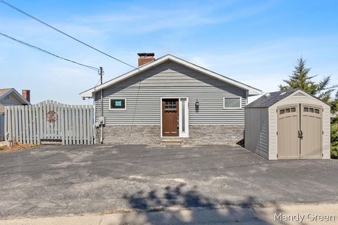 Photo of 2481 S Shore Drive, Crystal, MI 48818 (MLS # 26016767)