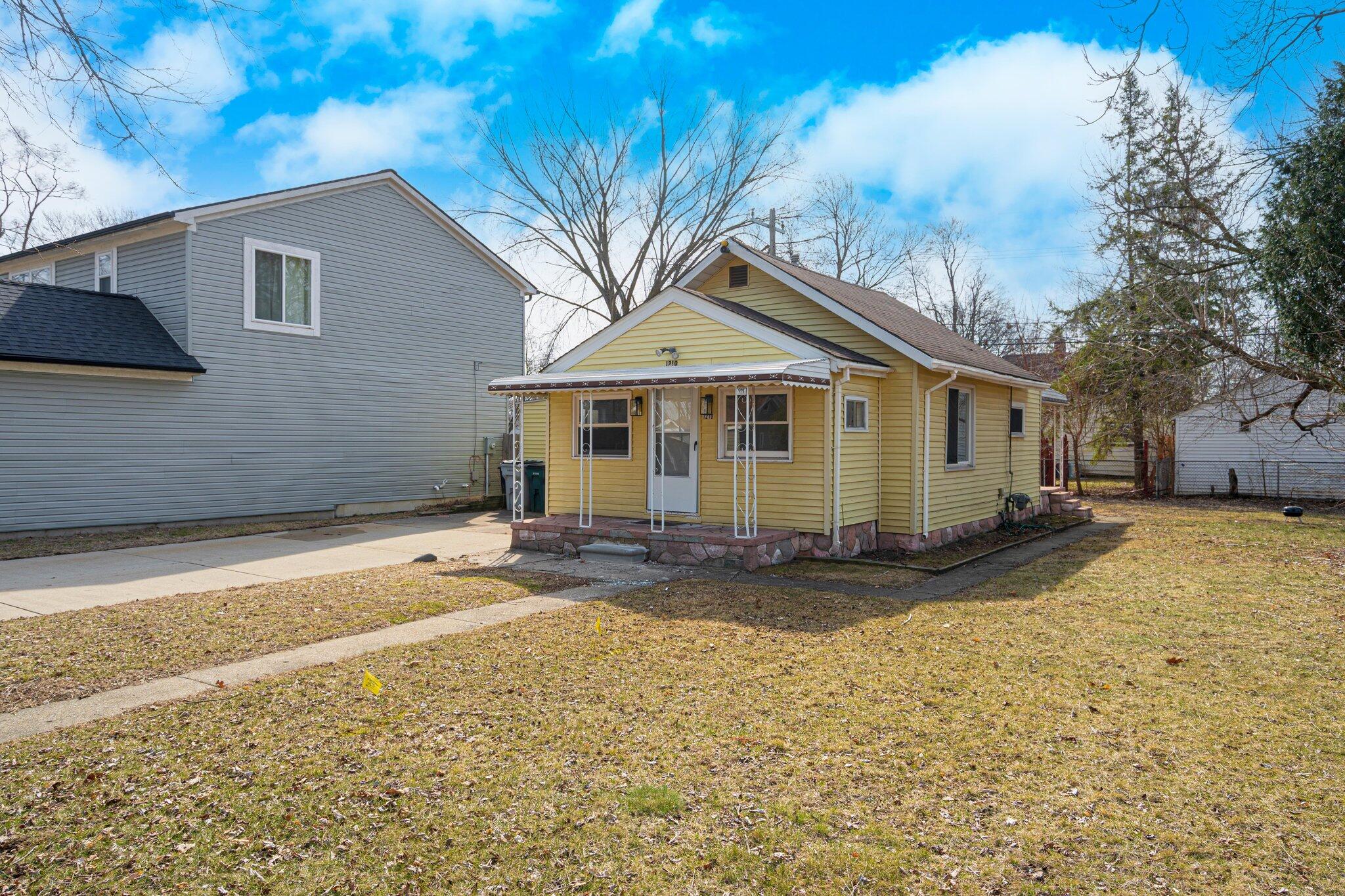 1210 E Bernhard Avenue