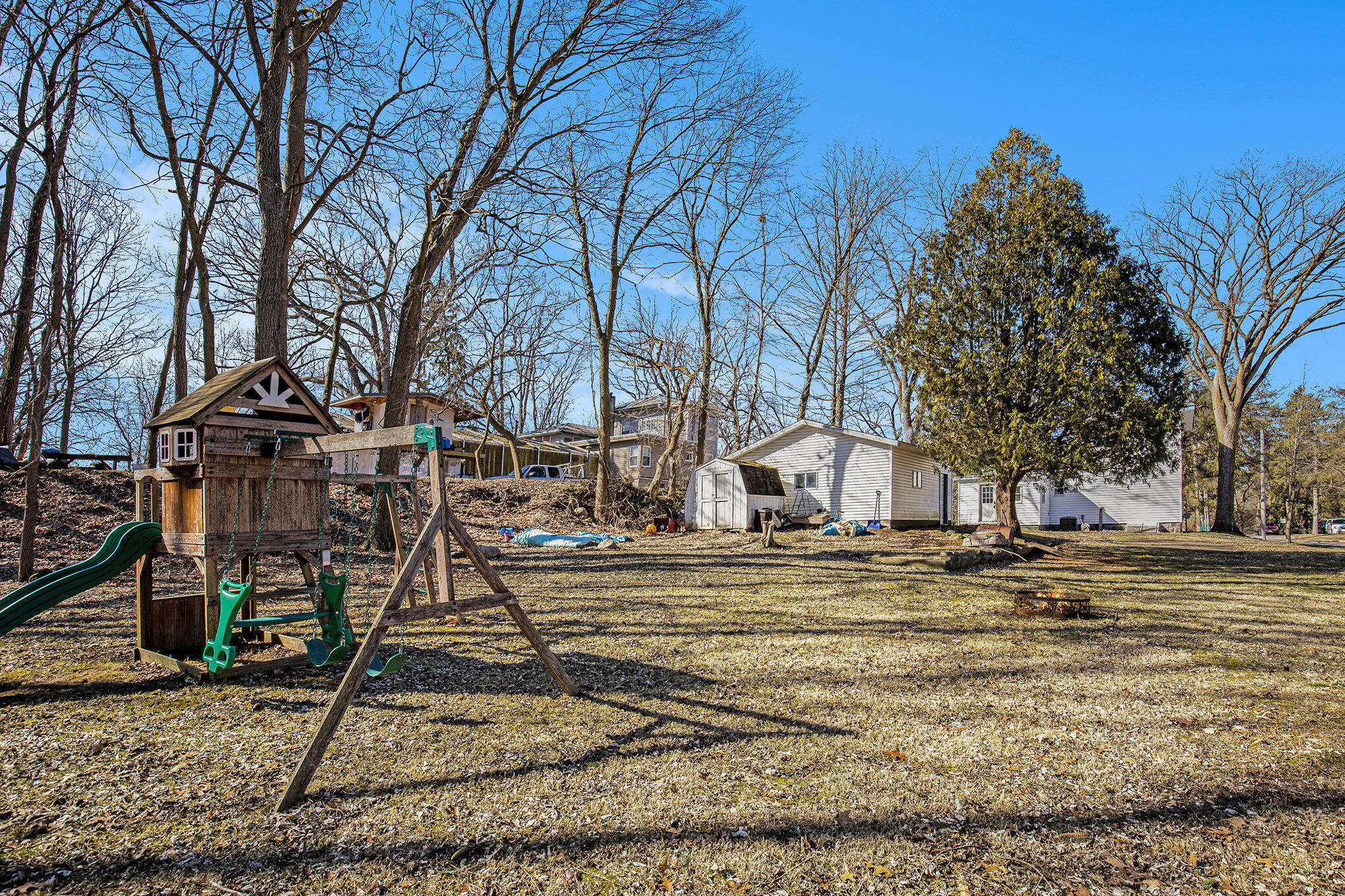 Ionia, Michigan 48846, United States, 3 Bedrooms Bedrooms, ,2 BathroomsBathrooms,Residential,Active,88624