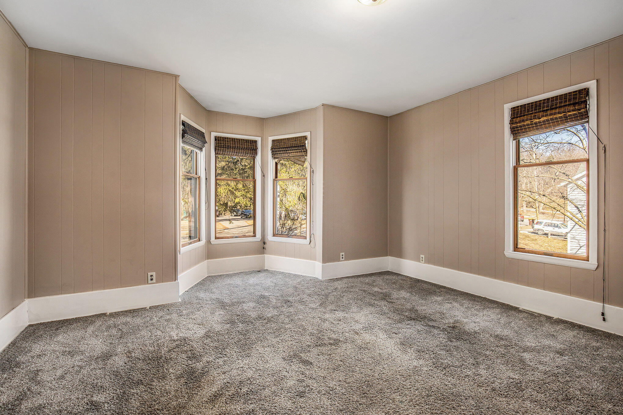 Ionia, Michigan 48846, United States, 3 Bedrooms Bedrooms, ,2 BathroomsBathrooms,Residential,Active,88624