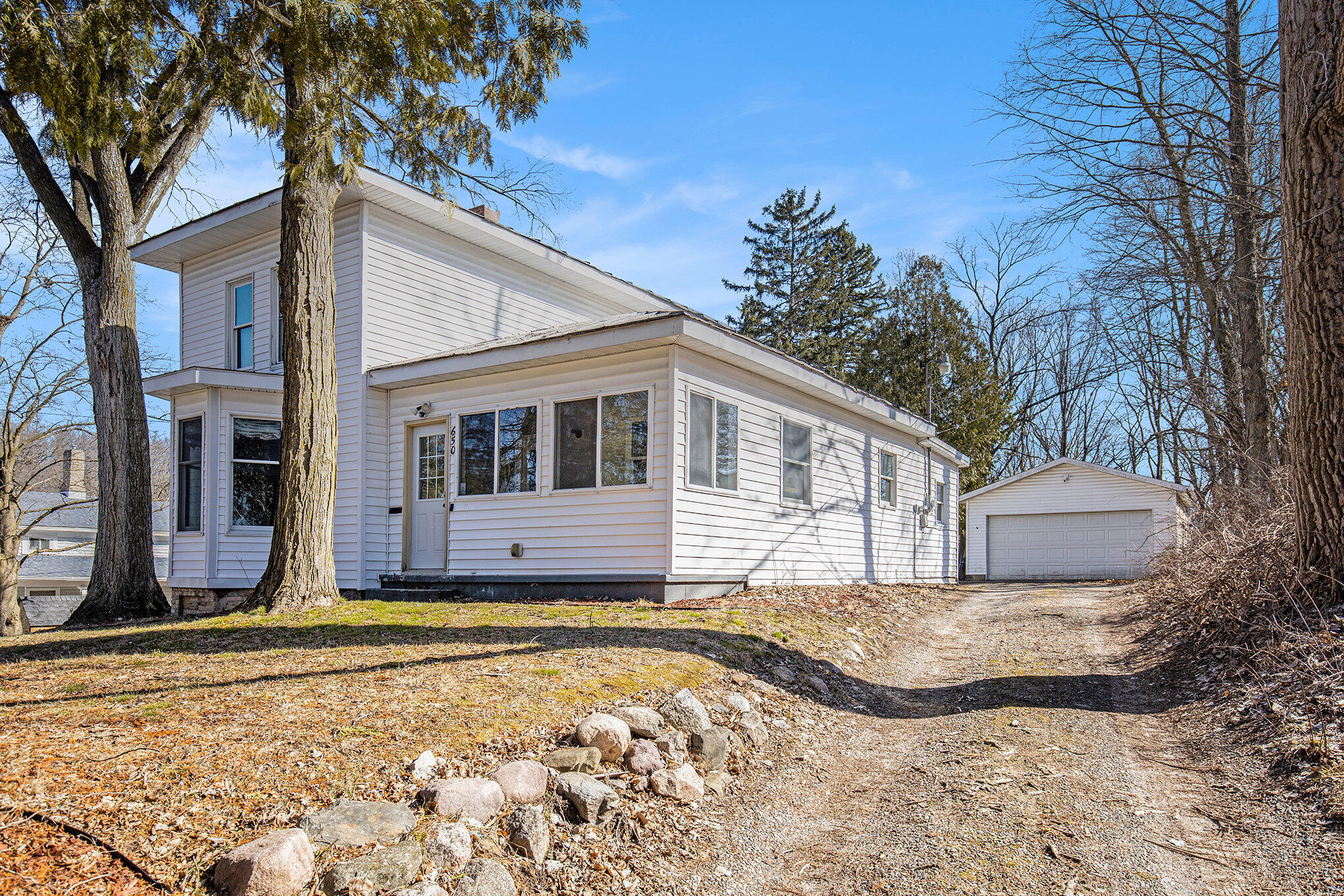 Ionia, Michigan 48846, United States, 3 Bedrooms Bedrooms, ,2 BathroomsBathrooms,Residential,Active,88624