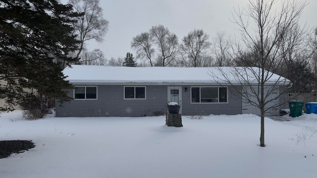 Photo of 1089 Penarth Street, Commerce Twp, MI 48382 (MLS # 26005223)