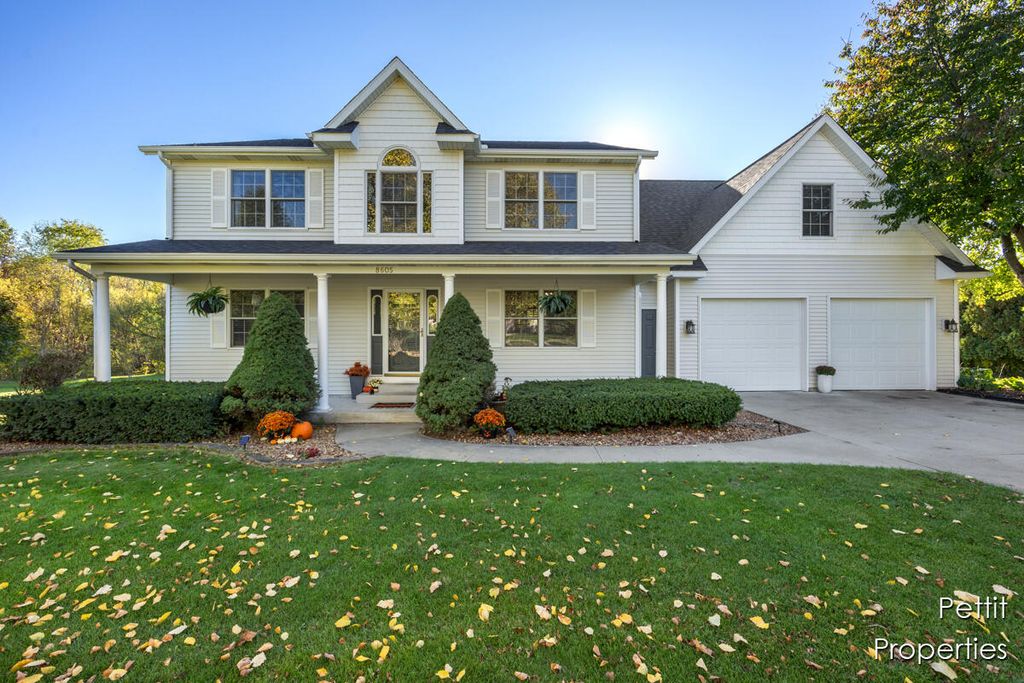 Photo of 8605 Pleasant Meadow Drive NE, Rockford, MI 49341 (MLS # 25053489)