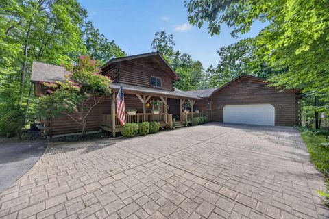 10231 Mountain View Trail Canadian Lakes MI 49346