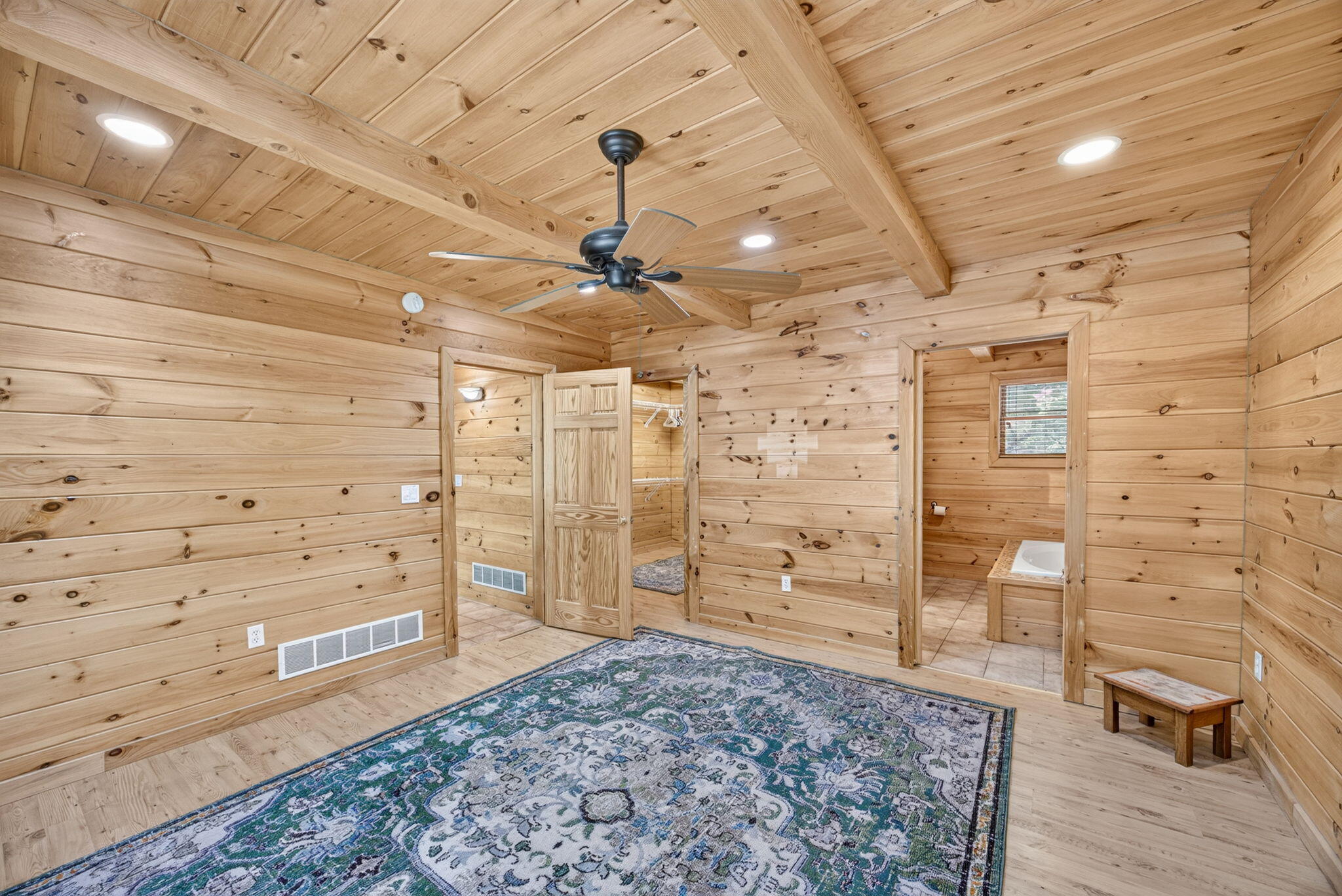 10231 Mountain View Trail