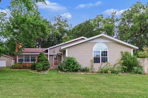 Photo for 42910 Evergreen Park Drive