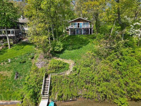 Photo of 20189 Dogwood Trail, White Pigeon, MI 49099 (MLS # 25051573)