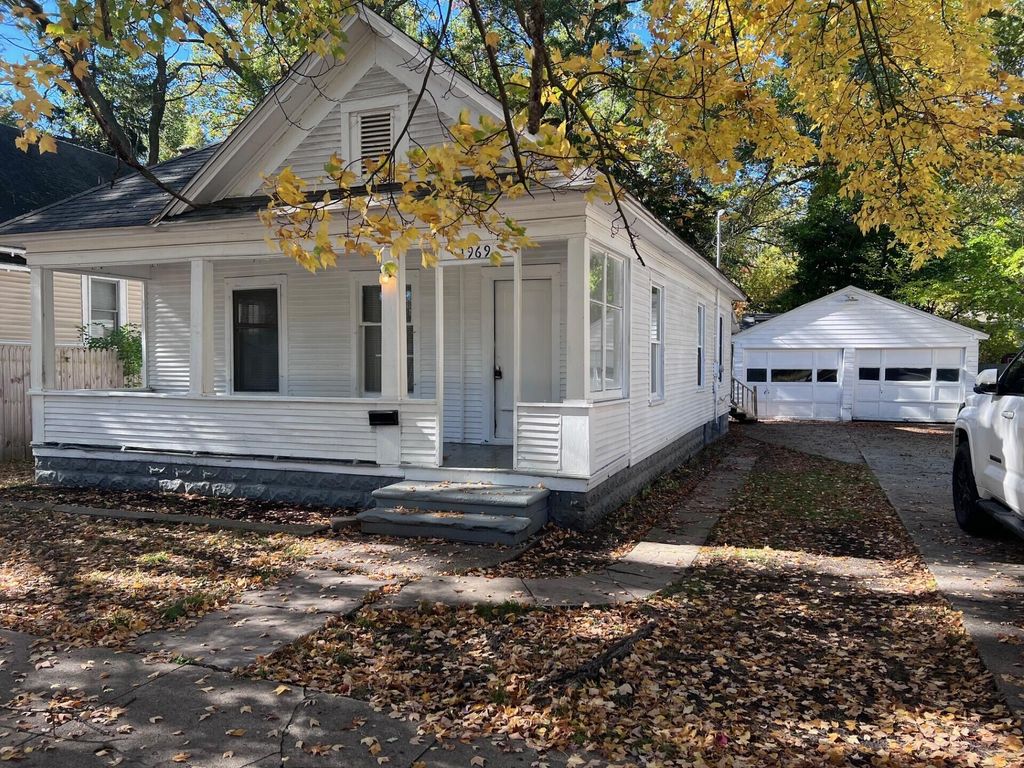 Photo of 1969 Hoyt Street, Muskegon, MI 49442 (MLS # 25054331)