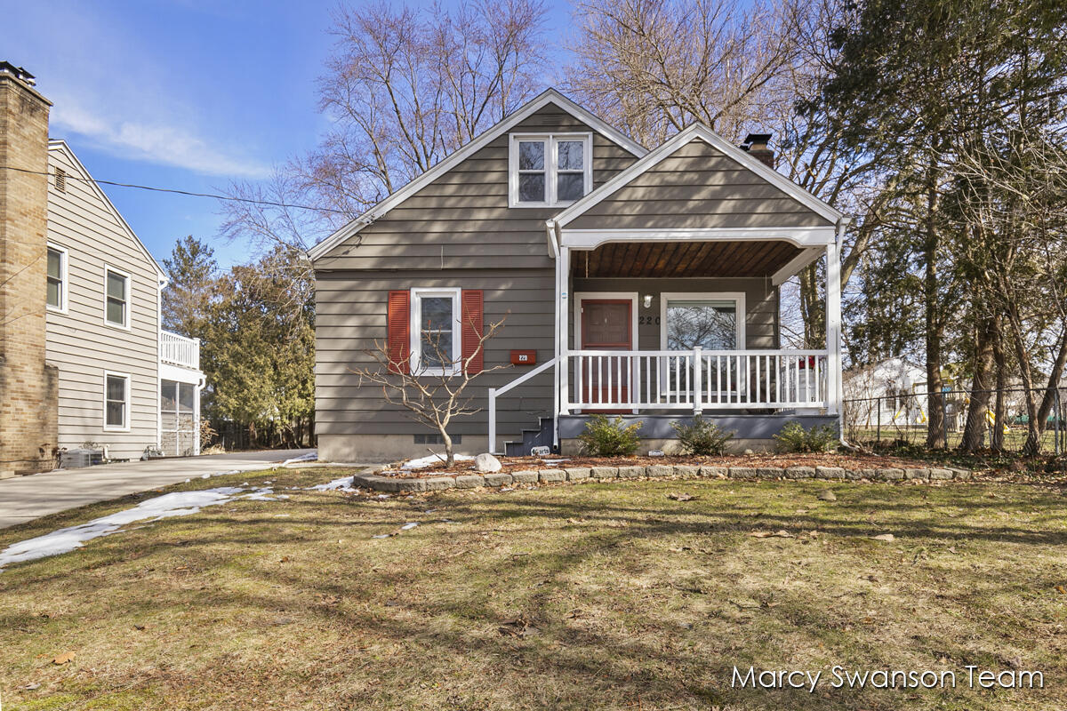 Photo 1 of 33 of 220 Holmdene Boulevard NE house
