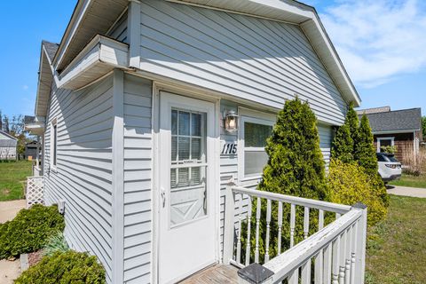1115 Pennoyer Avenue, Grand Haven, MI 49417 - MLS#: 25020837