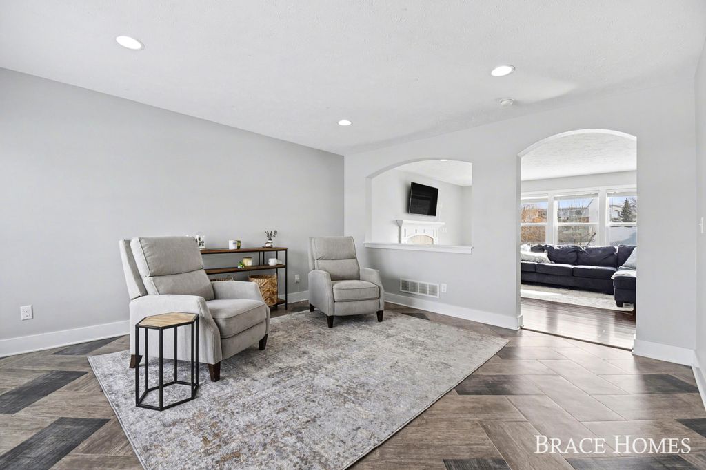 Photo of 8540 Twin Lakes Drive, Jenison, MI 49428 (MLS # 26005344)