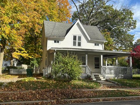 319 S 5th Street Niles MI 49120