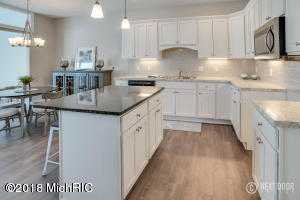 Photo 11 of 20 of 5240 Marindy Street SE 88 condo
