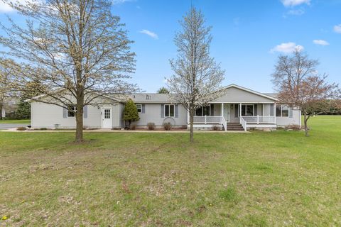 880 West Avenue, Big Rapids, MI 49307 - MLS#: 25020065