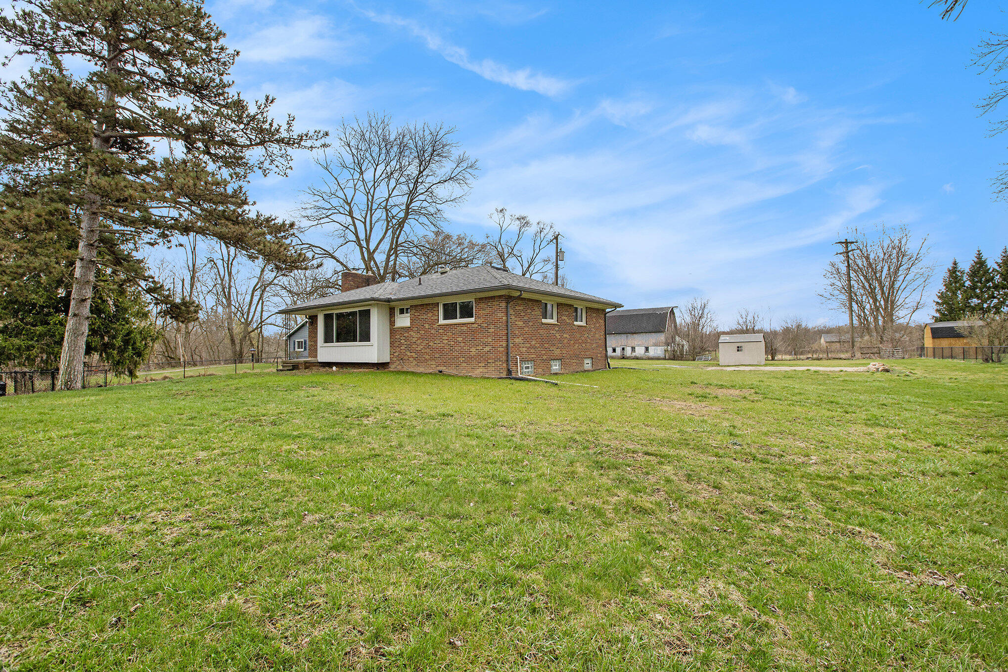 7624 6 Mile Road