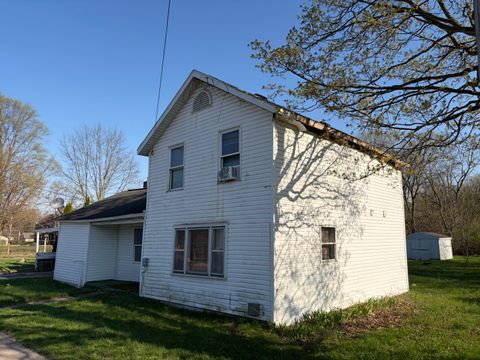 Photo of 178 W Muskegon Street NE, Cedar Springs, MI 49319 (MLS # 26017177)