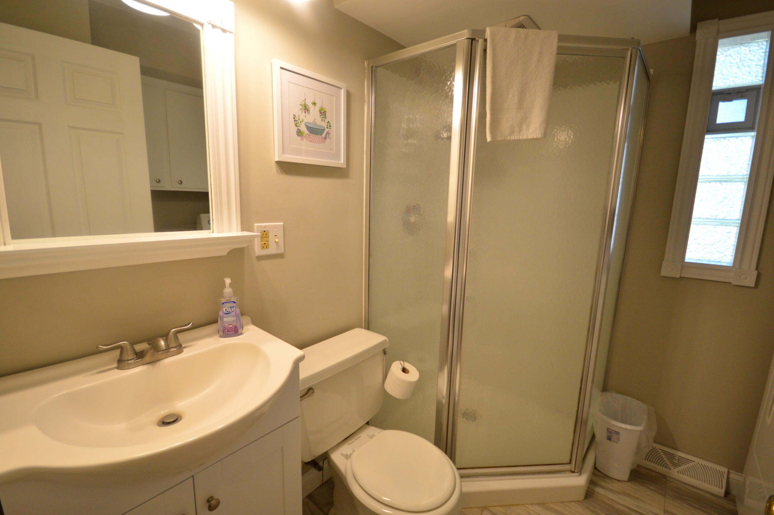 Photo 5 of 25 of 204 170th Avenue house