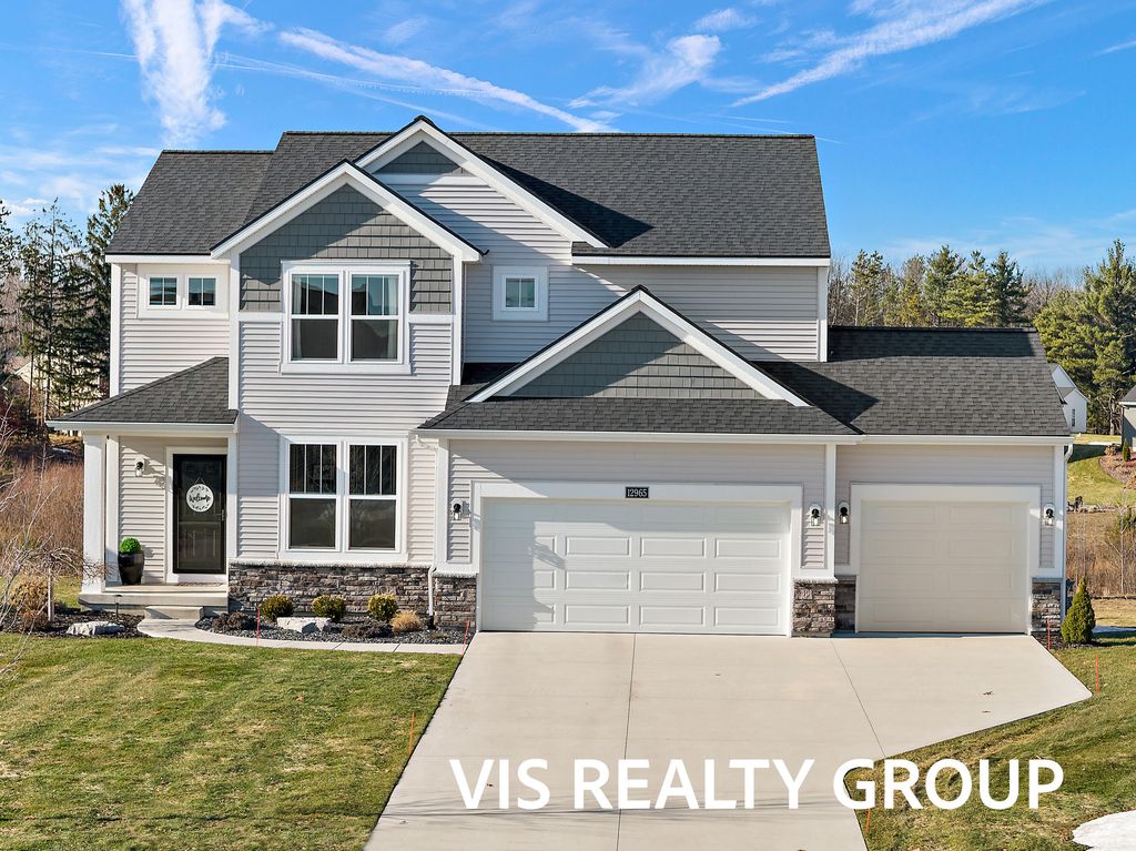 Photo of 12965 Pine Glen Drive, Grand Haven, MI 49417 (MLS # 26006109)