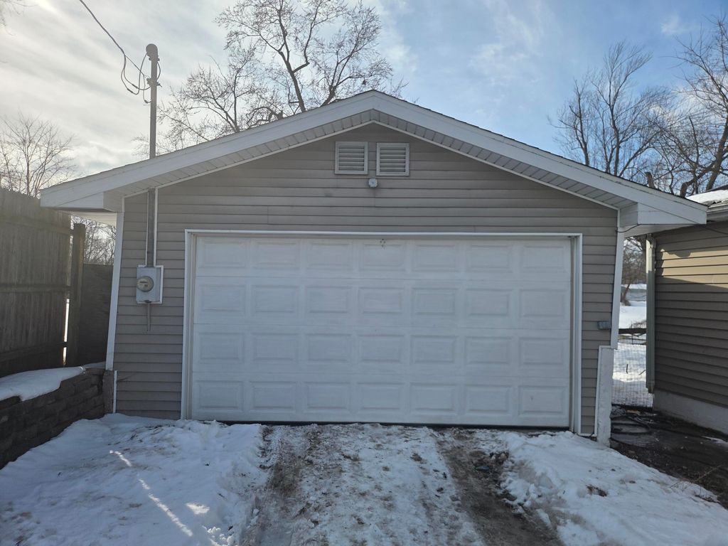 Photo of 158 W Saint Joe Street, Hillsdale, MI 49242 (MLS # 26005225)