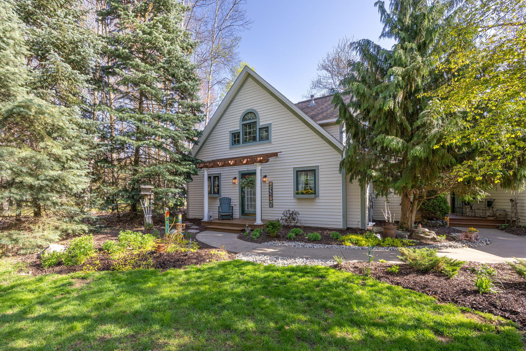 9362 Clubhouse Drive W