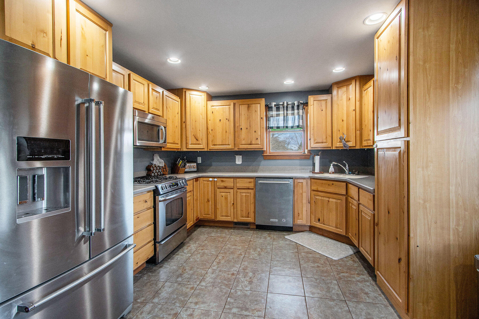 Marshall, Michigan 49068, United States, 3 Bedrooms Bedrooms, ,3 BathroomsBathrooms,Residential,Pending,105518