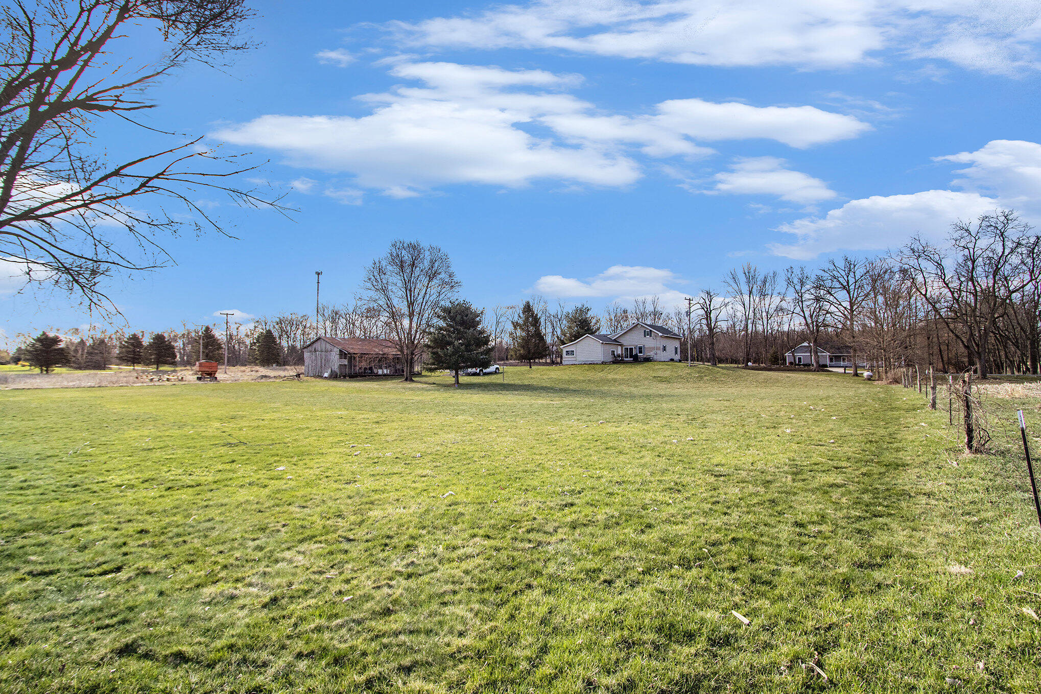 Marshall, Michigan 49068, United States, 3 Bedrooms Bedrooms, ,3 BathroomsBathrooms,Residential,Pending,105518