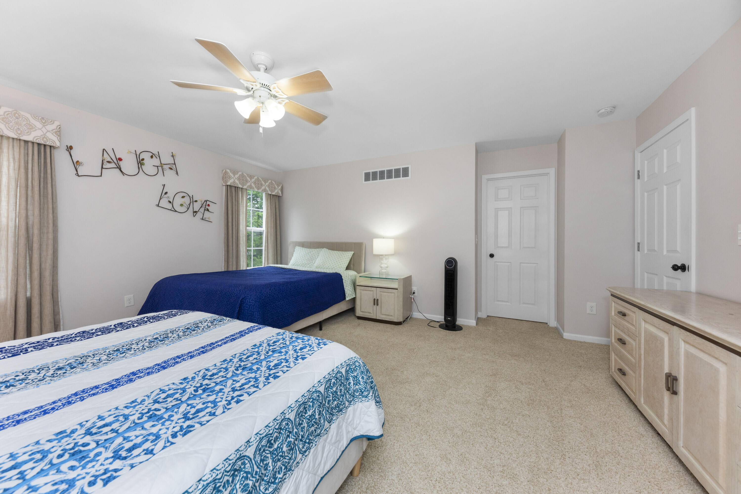 Howell, Michigan 48843, United States, 3 Bedrooms Bedrooms, ,3 BathroomsBathrooms,Residential,Active,189708