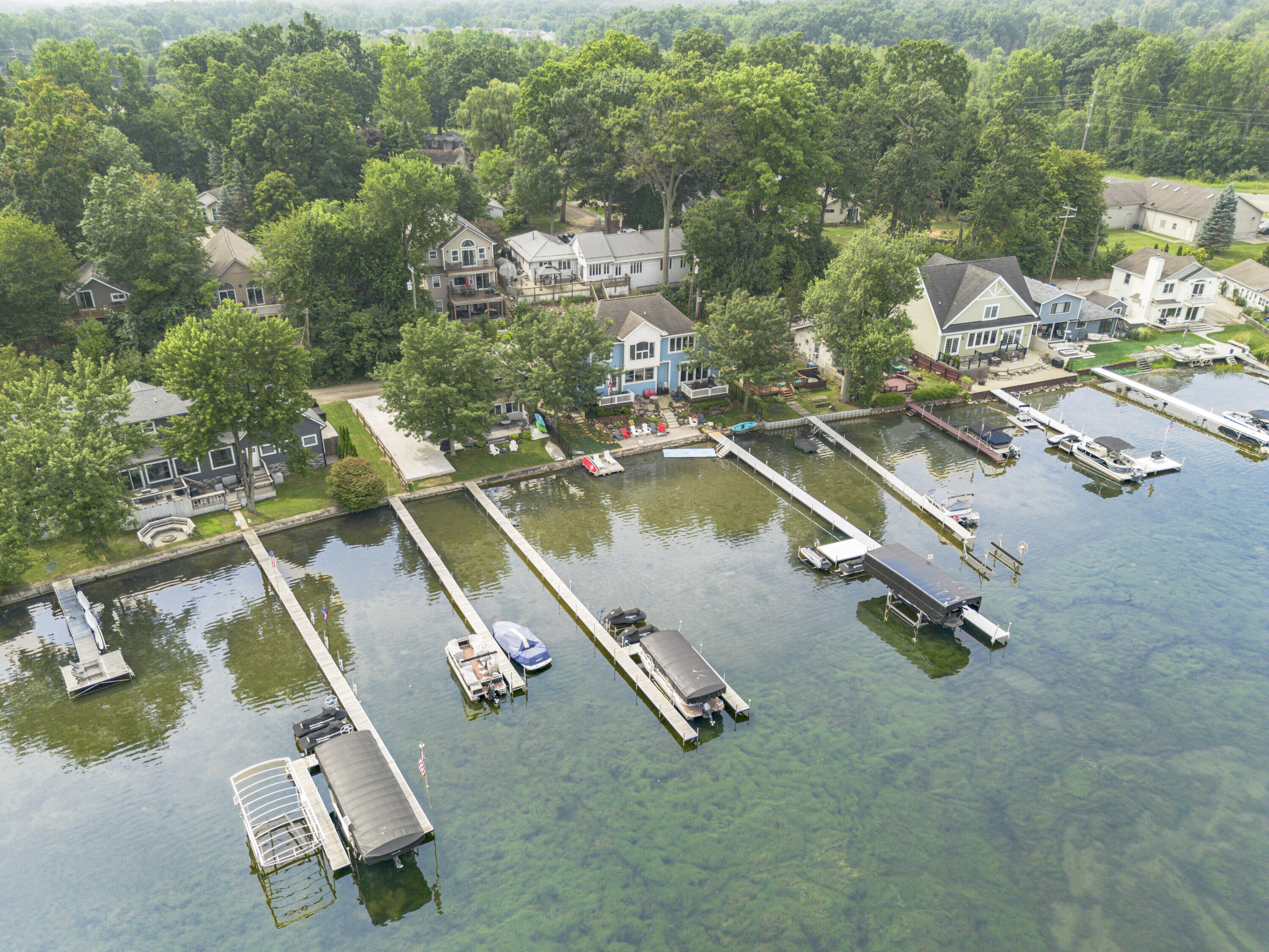 Howell, Michigan 48843, United States, 3 Bedrooms Bedrooms, ,3 BathroomsBathrooms,Residential,Active,189708