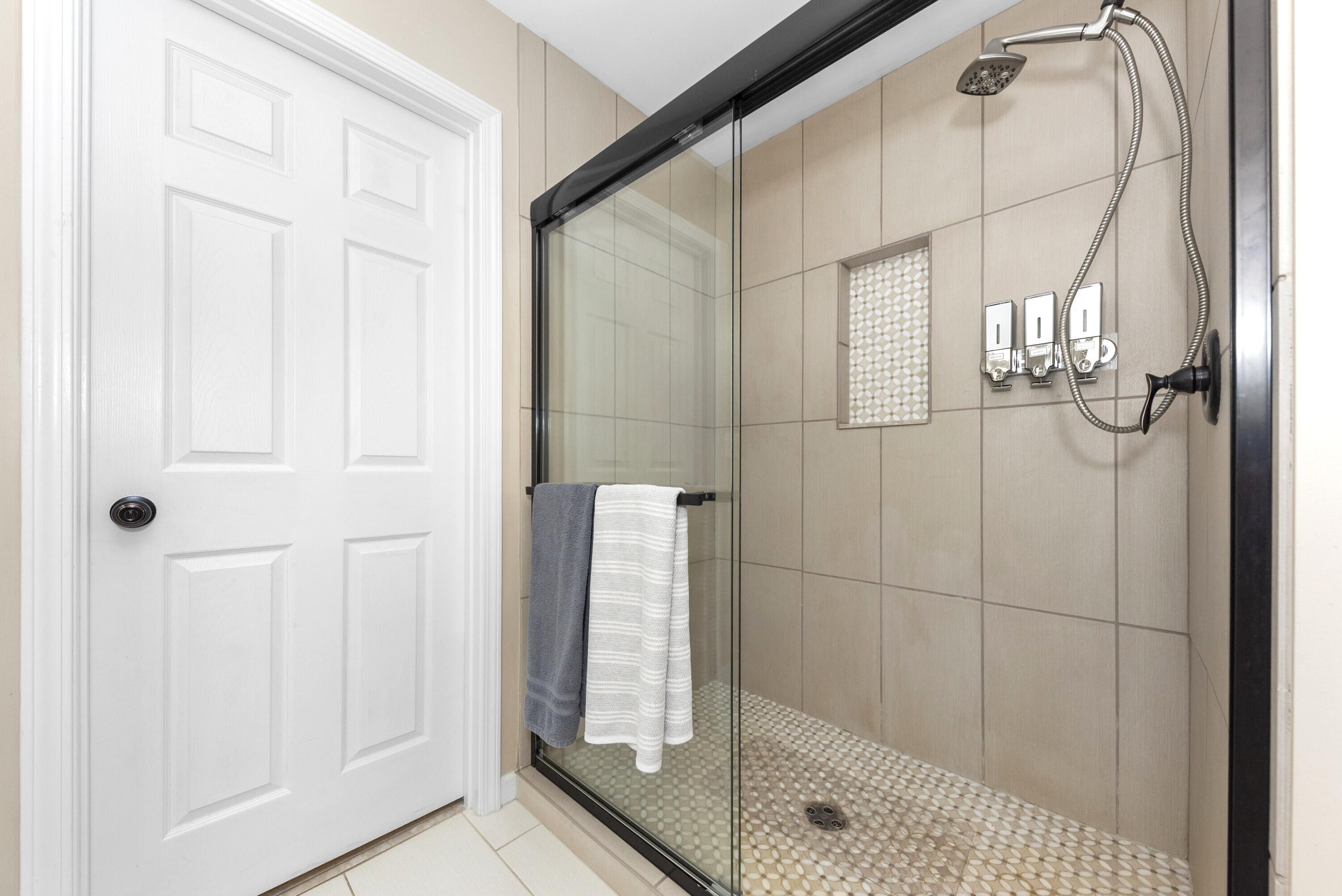 Howell, Michigan 48843, United States, 3 Bedrooms Bedrooms, ,3 BathroomsBathrooms,Residential,Active,189708