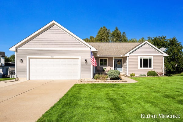 2026 ORCHARD RIDGE DR NW, GRAND RAPIDS, MI 49534 - Image ab55ad06bab748830799c3f5bbf00a6b/4040017957
