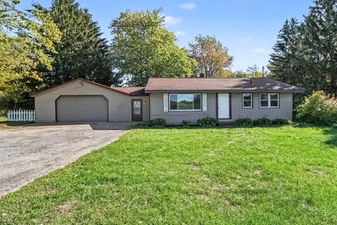 Photo of 4292 N Stiles Road, Scottville, MI 49454 (MLS # 26053338)