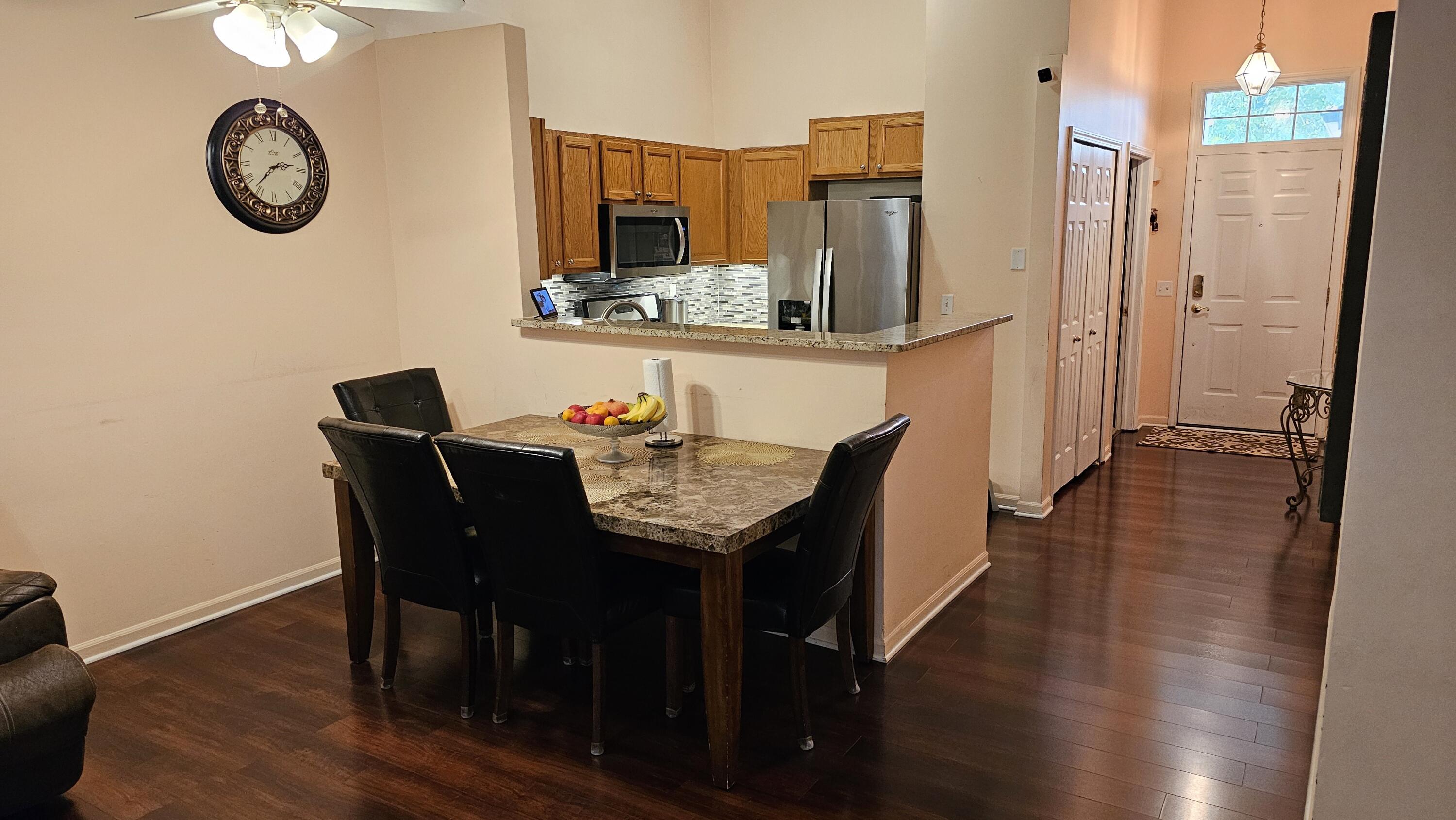 Westland, Michigan 48185, United States, 2 Bedrooms Bedrooms, ,3 BathroomsBathrooms,Residential,Active,171319