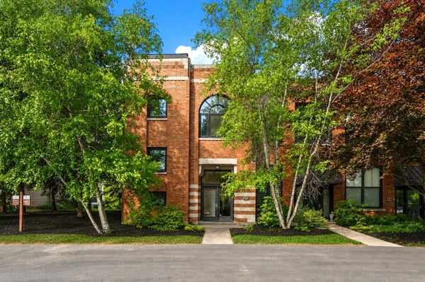 222 S WHITTAKER ST APT G, NEW BUFFALO, MI 49117 - Image ab7ded5ff07f0c72f602fa3de63f88c0/3148656823