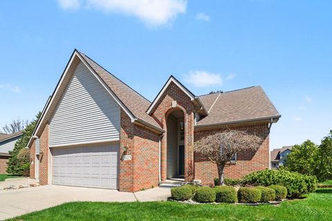 Photo of 2023 Golfcrest Drive #5, Davison, MI 48423 (MLS # 26016912)