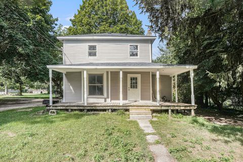 Photo of 121 S Winter Street, Hesperia, MI 49421 (MLS # 25044049)